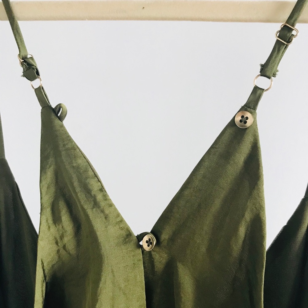Brand new green silky jumper